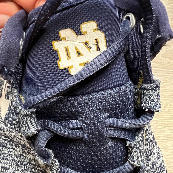 Under Armour Notre Dame Team Charged Bandit 3 Shoes - 9.5 - Picture 8 of 9
